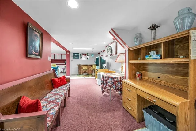 Additional image 30 of 27 Paradise Rd