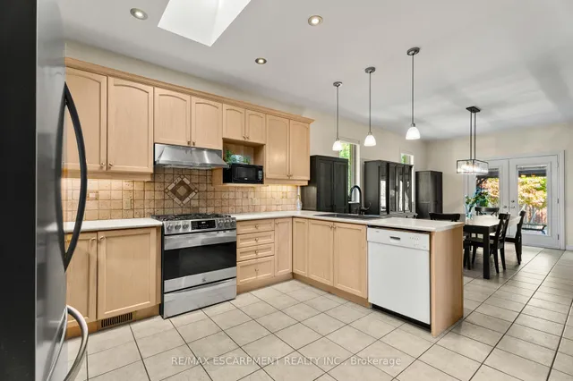 Additional image 10 of 301 Mud St