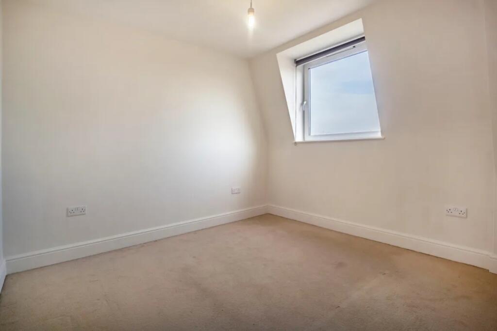 Additional image 8 of Maizefield House Moors Walk, Welwyn Garden City, Hertfordshire, AL7