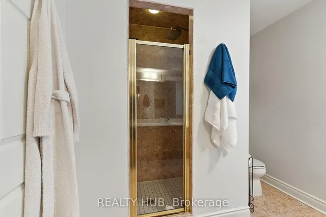 Additional image 30 of 442 MAPLE Ave Unit 7