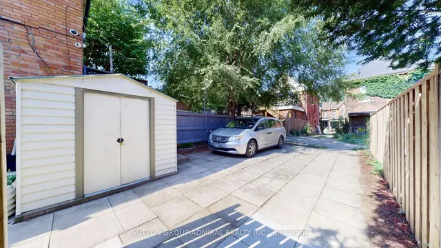 Additional image 40 of 164 WENTWORTH St