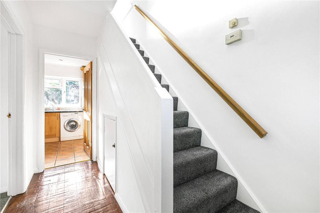 Additional image 7 of Roundwood Lane, Harpenden, AL5