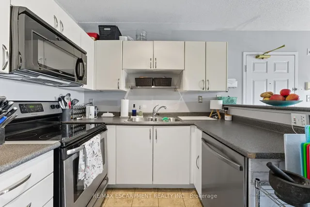 Additional image 6 of 1421 Walker's Line Unit 304