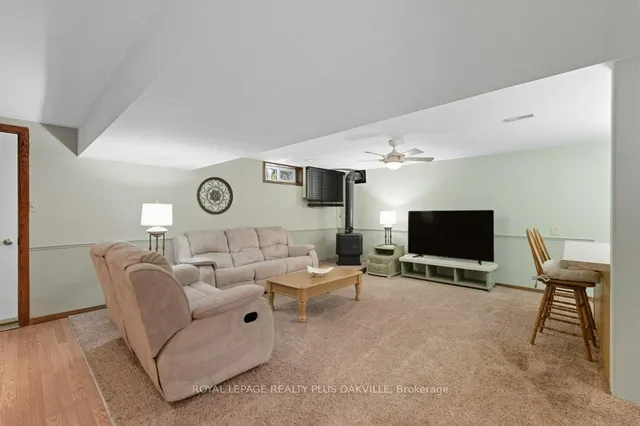 Additional image 29 of 67 Horizon Crt