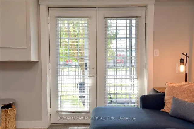 Additional image 7 of 2035 Appleby Line Unit 103