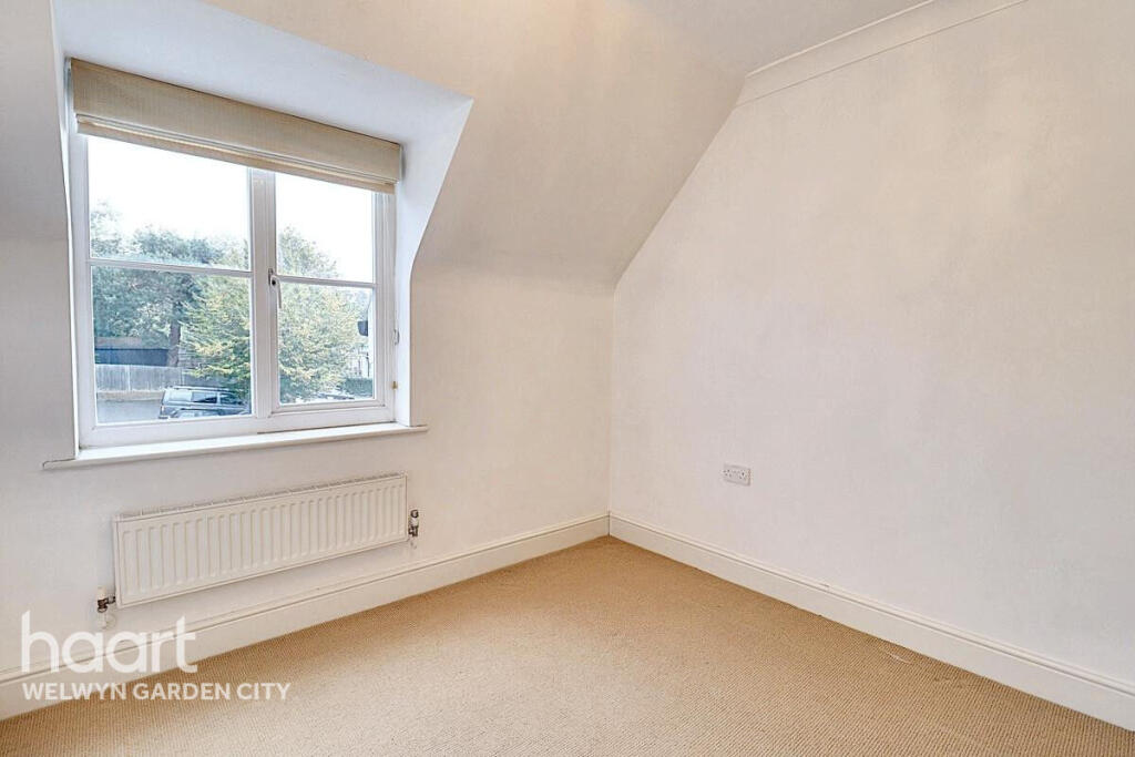 Additional image 13 of Canonsfield Road, WELWYN