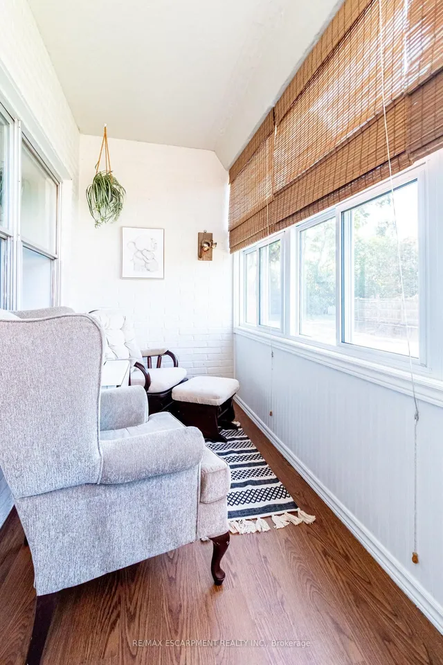 Additional image 16 of 824 Brant St Unit 8