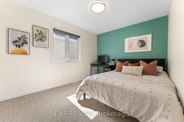 Additional image 27 of 986 Farmstead Dr