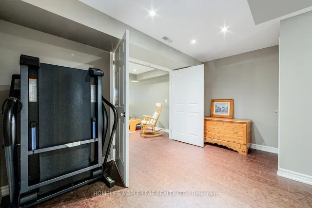 Additional image 34 of 65 Cathedral Crt