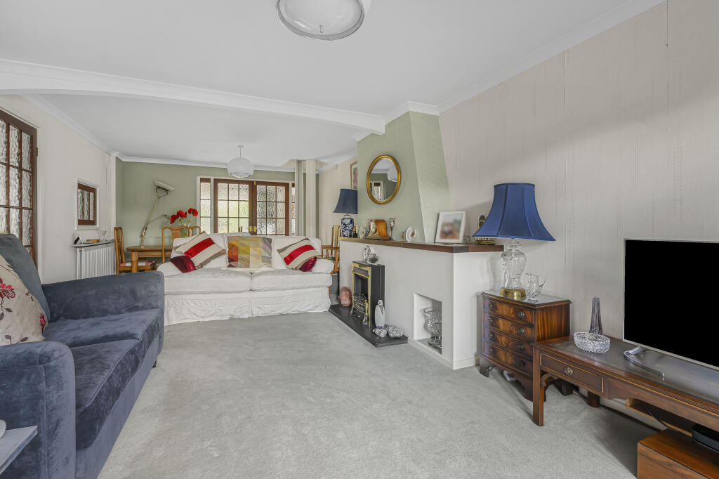 Additional image 3 of Broadstone Road, Harpenden, AL5