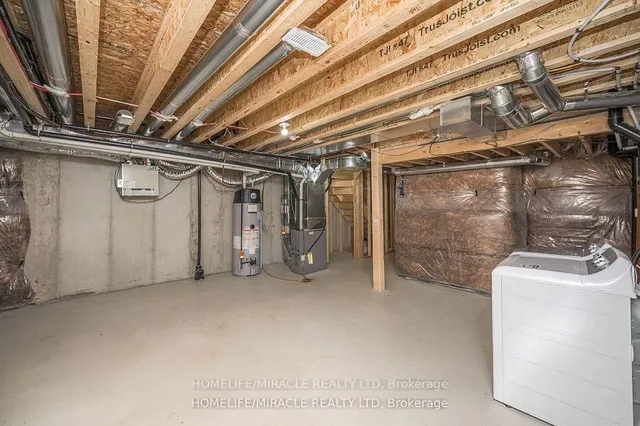 Additional image 34 of 327 Pumpkin Pass