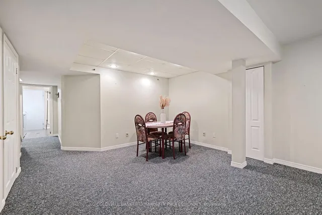 Additional image 28 of 1809 Upper Wentworth St Unit 14