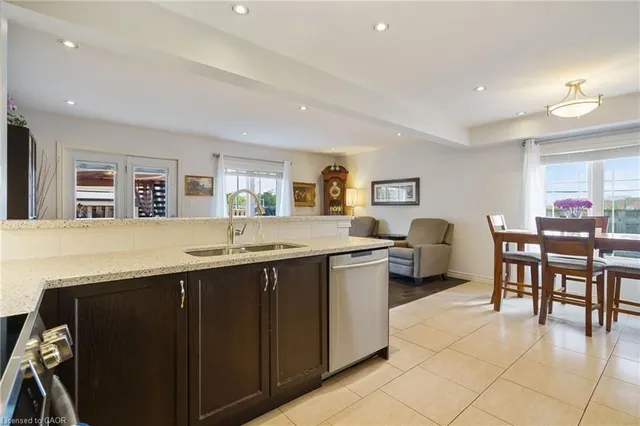 Additional image 18 of 615 Rymal Rd Unit 49