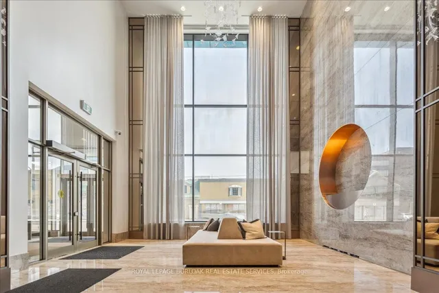 Additional image 4 of 2007 James St Unit 1405