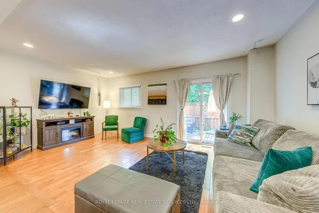 Additional image 15 of 1294 Guelph Line Unit 4
