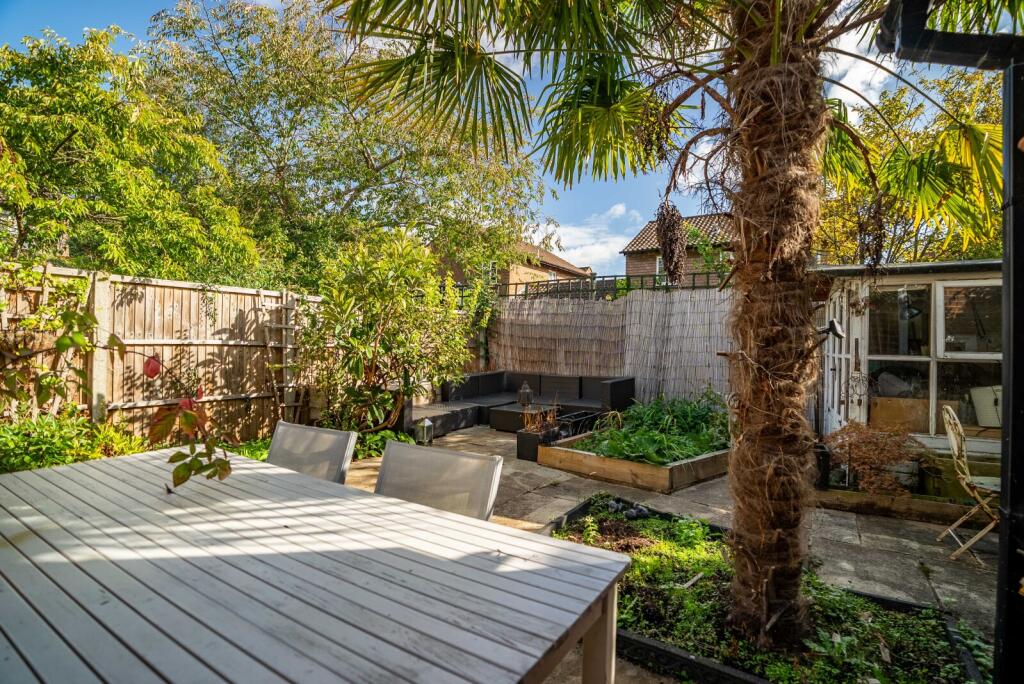 Additional image 17 of Kingfisher Close, Wheathampstead, St. Albans, Hertfordshire, AL4