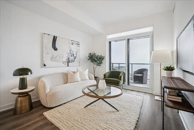 Additional image 14 of 2007 James St Unit 1405