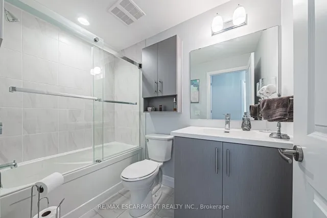 Additional image 10 of 1 Redfern Ave Unit 317