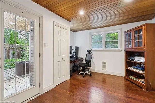 Additional image 7 of 493 Donegal Dr