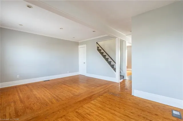 Additional image 7 of 39 Connaught Ave