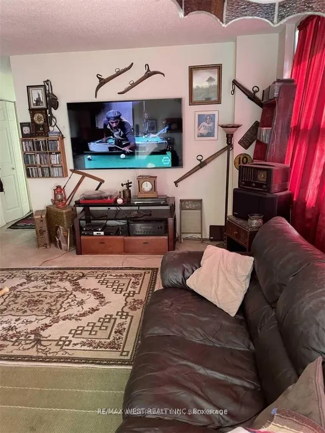 Additional image 4 of 15 Albright Rd Unit 1011