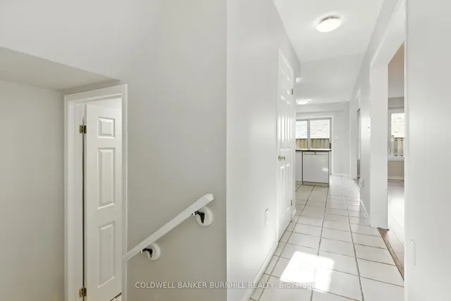 Additional image 5 of 1283 BLANSHARD Dr Unit Unit # 2