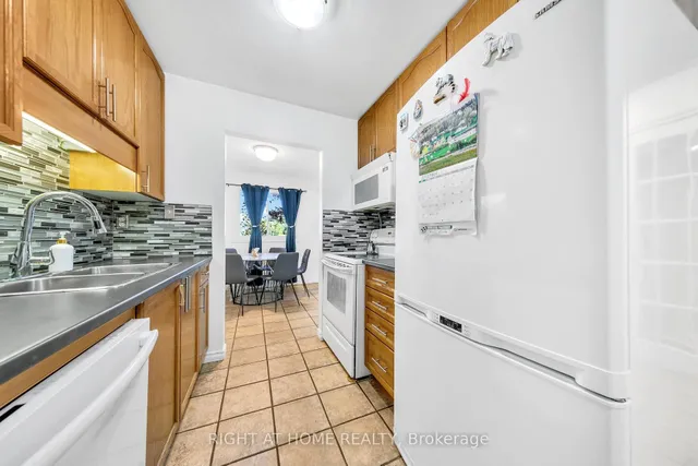 Additional image 15 of 1460 Garth St Unit 6