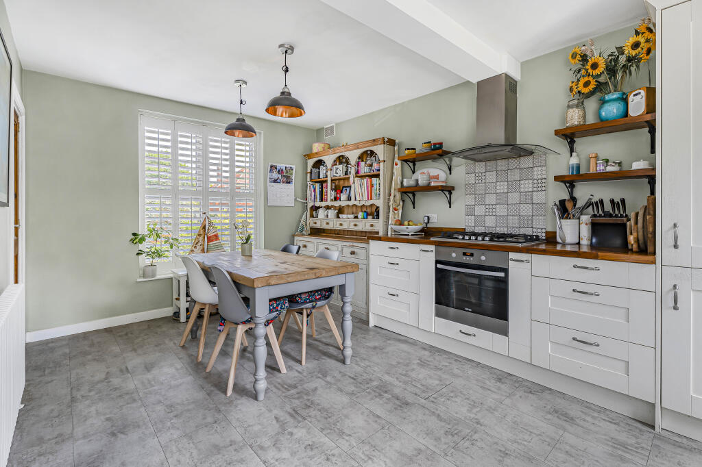 Additional image 3 of Woodhall Lane, Welwyn Garden City, Hertfordshire, AL7