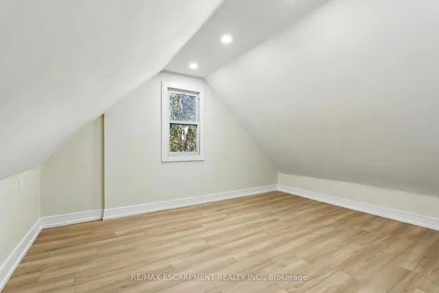 Additional image 29 of 9 ALICE St