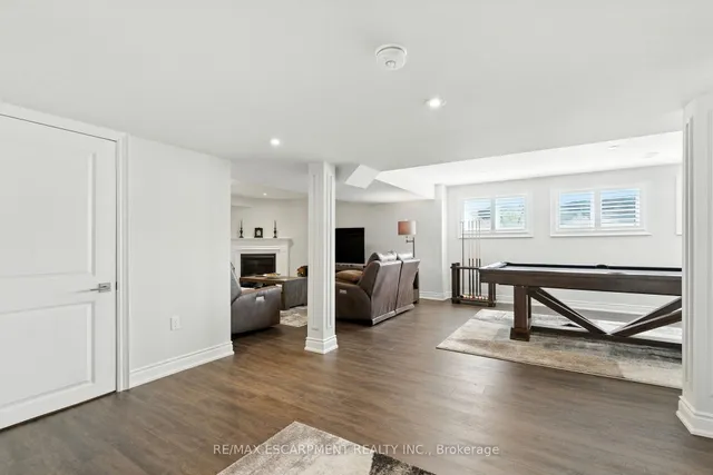 Additional image 39 of 15 Robarts Dr