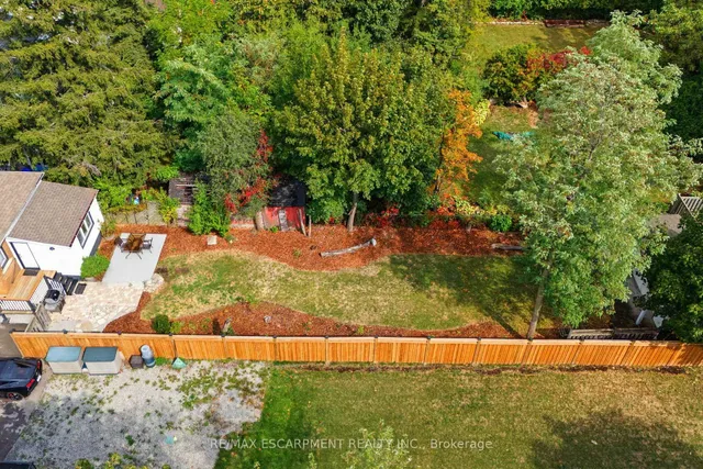 Additional image 42 of 57 Highcliffe Ave