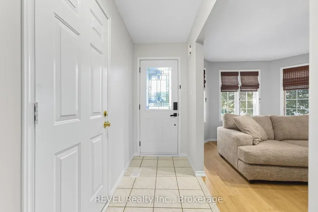 Additional image 6 of 11 Supreme Dr