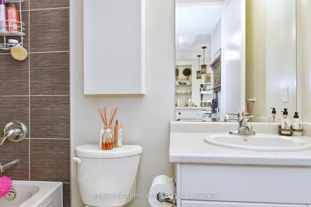 Additional image 11 of 112 King St Unit 903