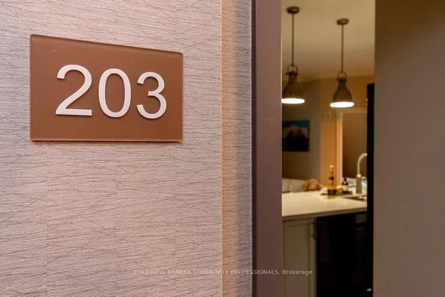 Additional image 22 of 81 Robinson St Unit 203