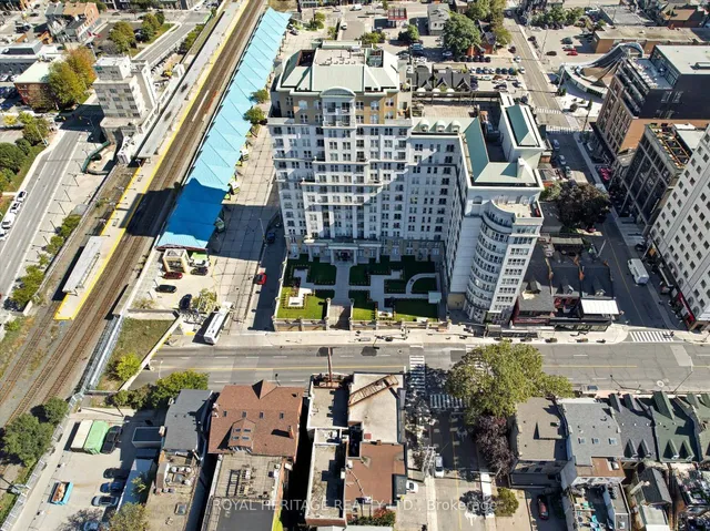 Additional image 34 of 135 James St Unit 615