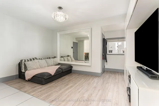 Additional image 4 of 25 Douglas Ave