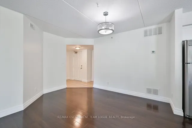 Additional image 10 of 2035 Appleby Line Unit 113