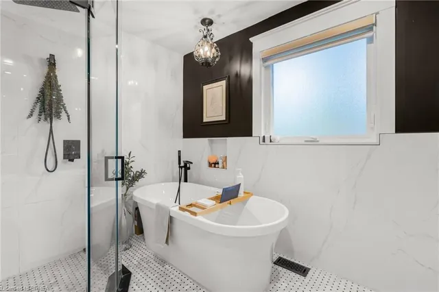 Additional image 16 of 60 Mountain Brow Blvd