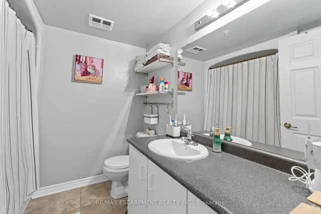 Additional image 10 of 1421 Walker's Line Unit 304