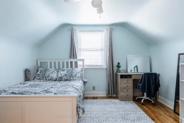 Additional image 25 of 118 Julian Ave