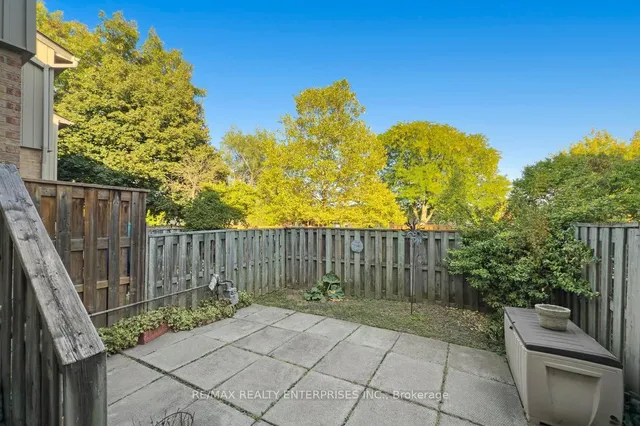 Additional image 27 of 63 Fonthill Rd Unit 21