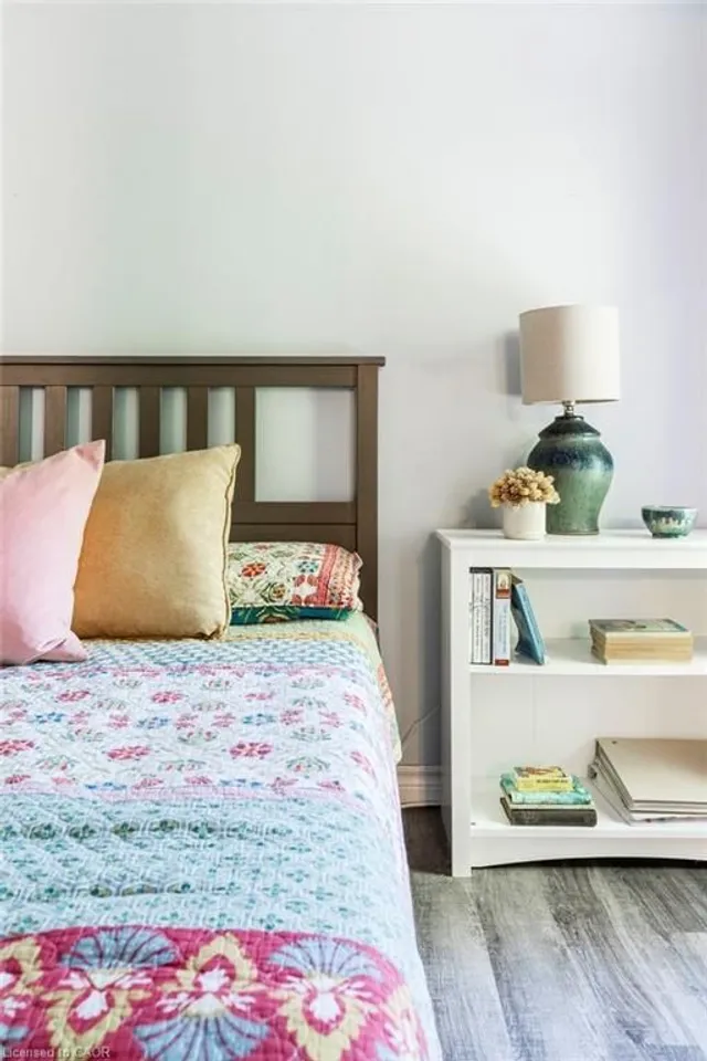 Additional image 26 of 174 Emerald St