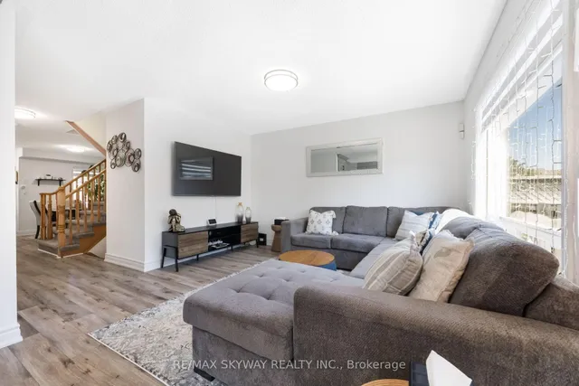 Additional image 16 of 1570 Cartwright Cres
