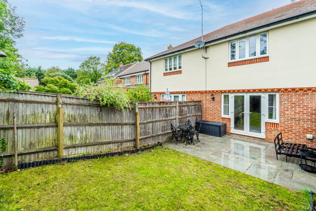 Additional image 16 of Heron Close, Wheathampstead, St. Albans, Hertfordshire, AL4