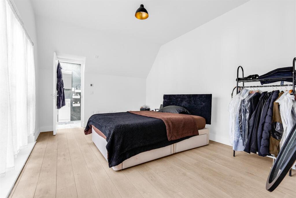 Additional image 9 of Codicote Road, Welwyn