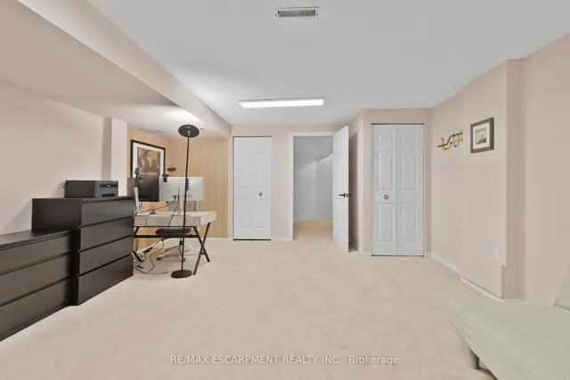 Additional image 27 of 2015 Cleaver Ave Unit 5