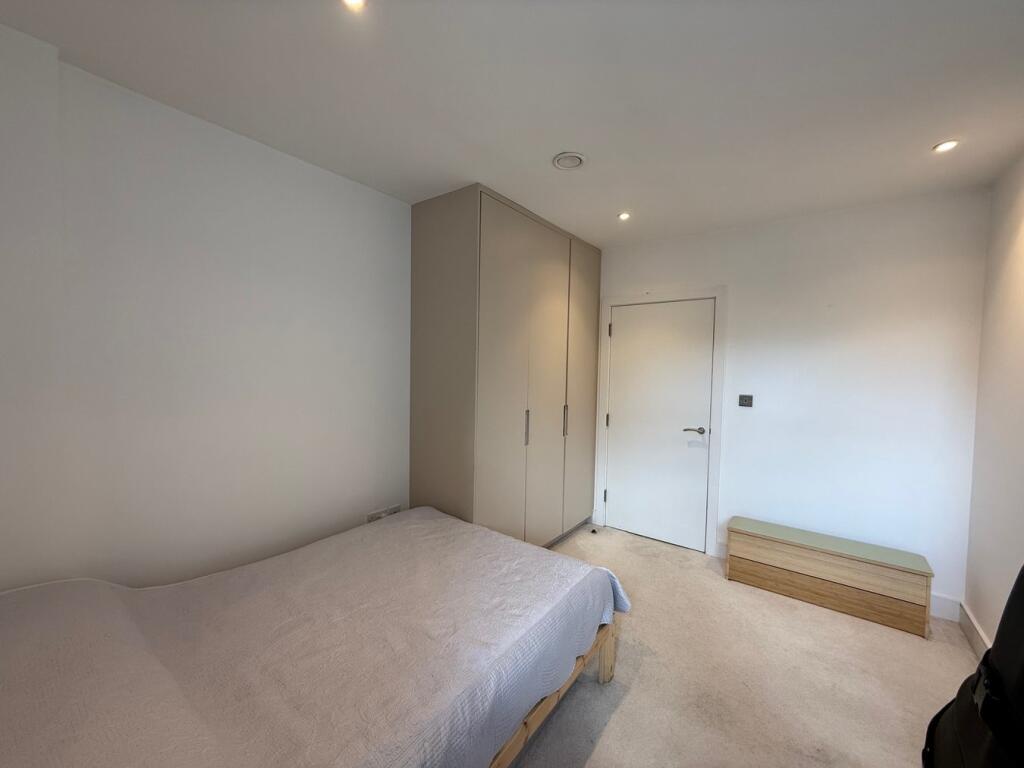 Additional image 5 of Great North Road, Hatfield, AL9