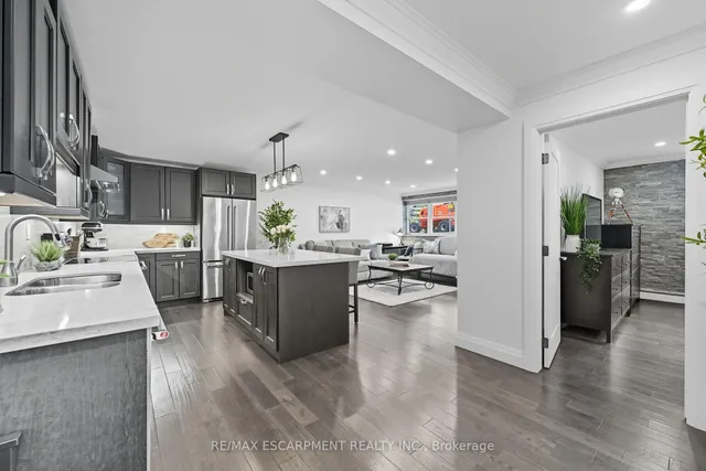 Property image for 1377 Lakeshore Rd Unit 104