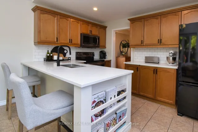 Additional image 18 of 35 Eringate Dr