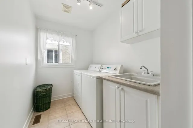 Additional image 10 of 245 Centennial Forest Dr